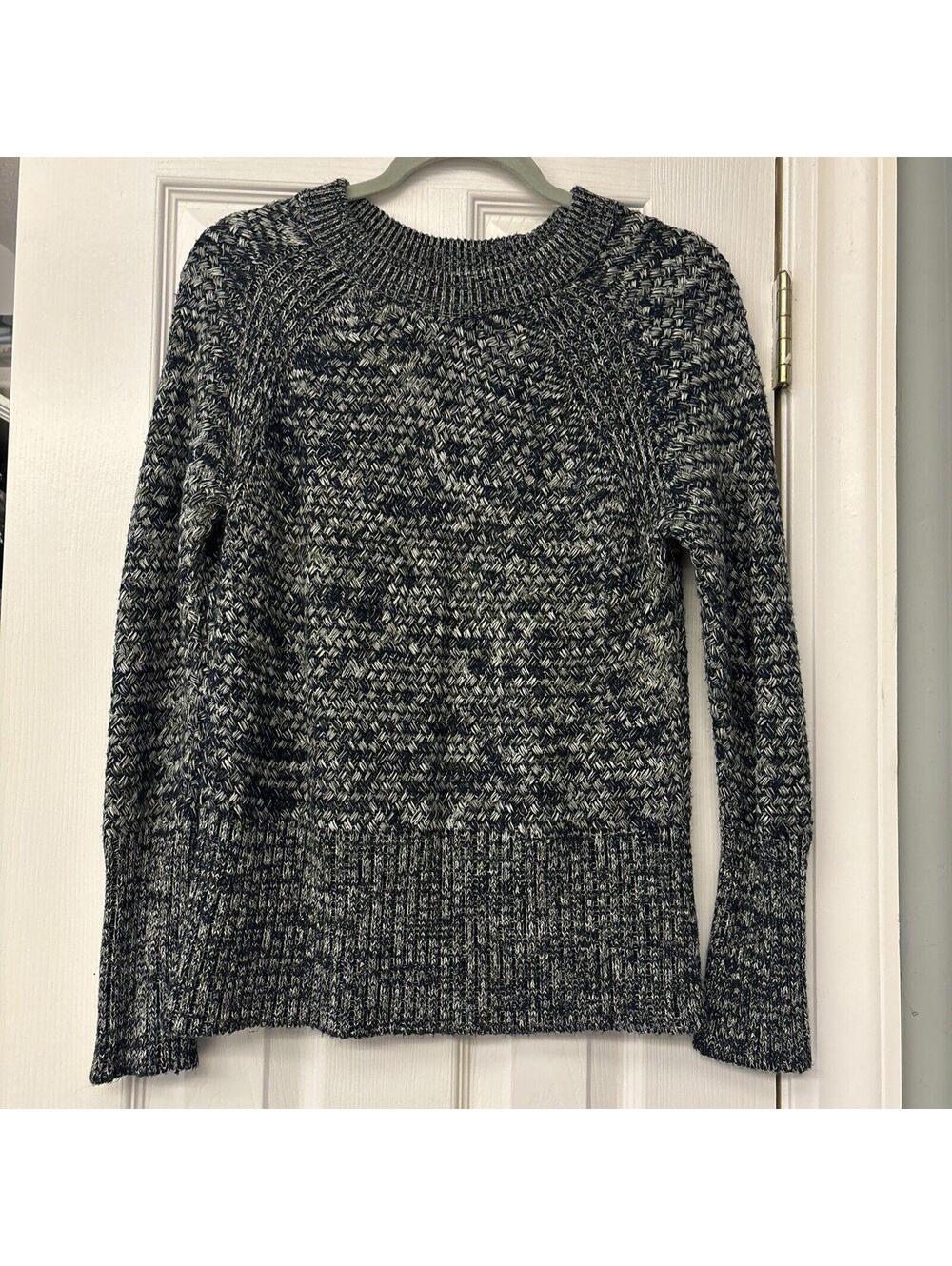 Universal Thread Woven Knit Crew Neck Fitted Sweater Small. Navy & White Casual
